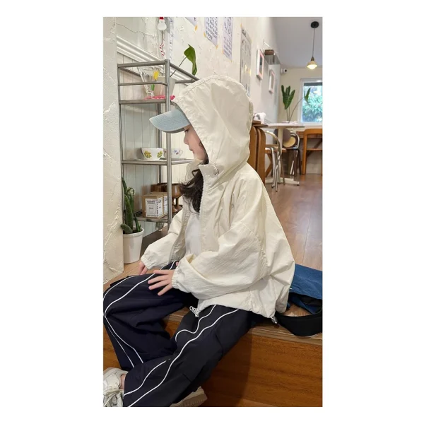 Giacca a vento sottile versione coreana da ragazza Abito primaverile 2025 nuova felpa con cappuccio casual versatile per bambini, giacca di protezione solare 6