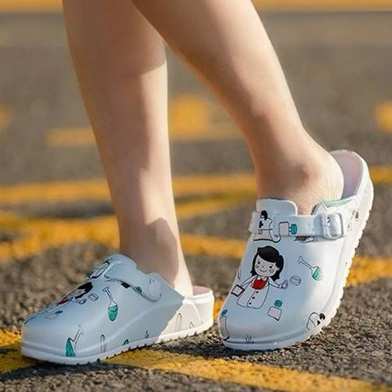 Scarpe mediche in EVA per donna, zoccoli da medico da laboratorio, scivoli chirurgici da infermiera, pantofole da spiaggia casual, pantofole da lavoro al coperto 4