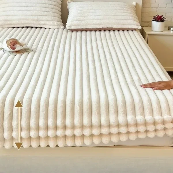 Bonenjoy Lenzuolo caldo in peluche Lenzuolo con angoli in tinta unita con cinturino elastico Copriletto caldo Copriletto morbido per camera dei bambini per adulti 3