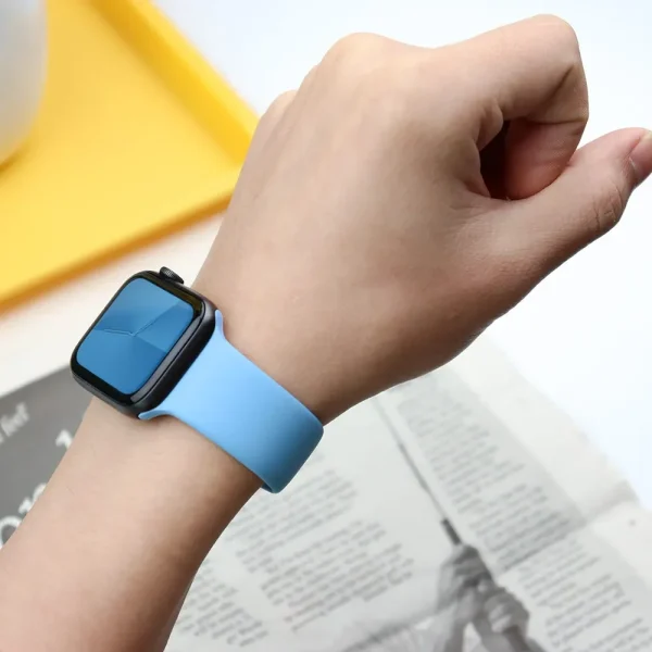 Cinturino in silicone per cinturino Apple Watch 44mm 45mm 40mm 41mm 42-38mm 45 mm braccialetto sportivo serie iwatch 8 7 6 5 4 3 SE 9 Ultra 2 49mm 3