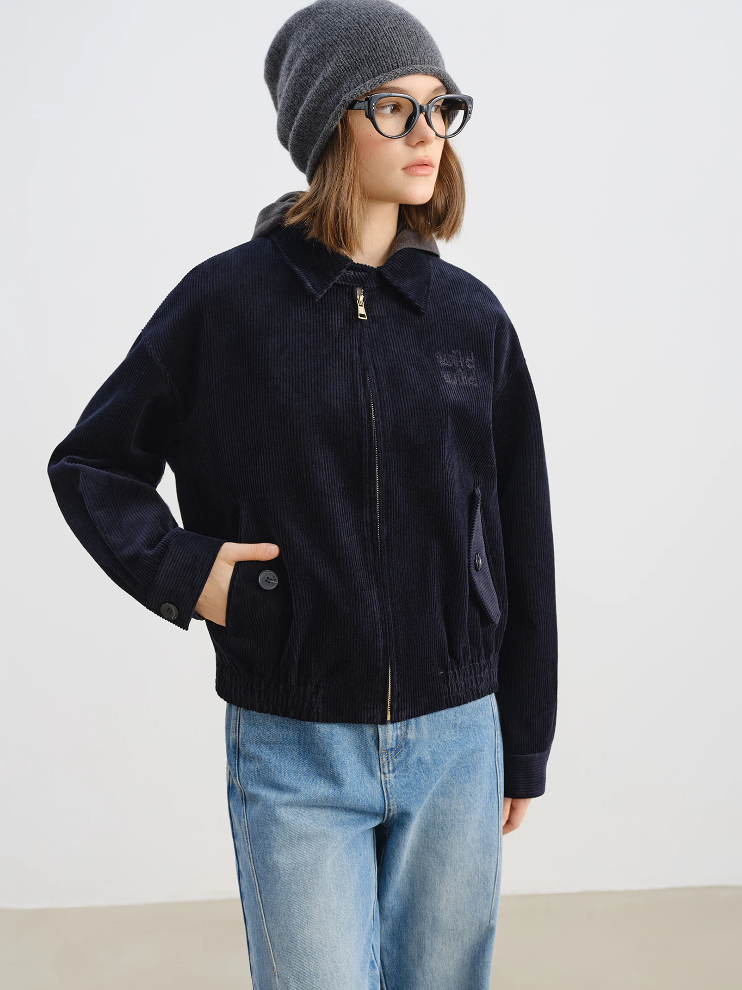 ZIQIAO Petite Giacca in velluto a coste collegiale ispirata al Miu retrò con colletto piccolo e risvolto 2025 Autunno Inverno Nuova collezione Giacche 3