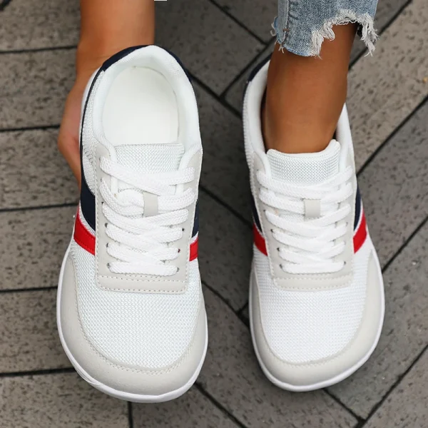 Nuove scarpe da donna a punta larga Casual versatili suola morbida Scarpe larghe per ultime Scarpe da ginnastica da passeggio Mesh traspirante Comode scarpe a piedi nudi 6