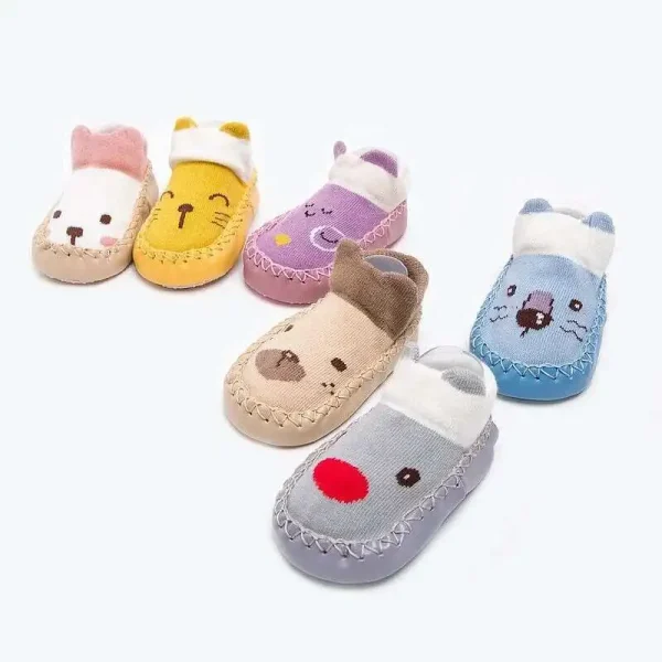 1 paio di calzini per bambini carini alla moda con suole in gomma per bambini primavera autunno inverno calzini da pavimento per bambini scarpe calzino con suola morbida antiscivolo 2
