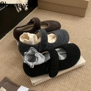 Scarpe basse da donna in tessuto di lana autunno inverno Scarpe basse alla moda con punta tonda Scarpe da donna comode e calde in peluche corte Mary Jane 1