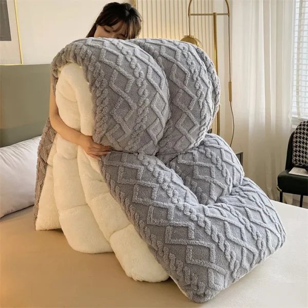 Nuove coperte invernali calde Super addensate per letti coperte ponderate in Cashmere di agnello artificiale piumino morbido e soffice 6