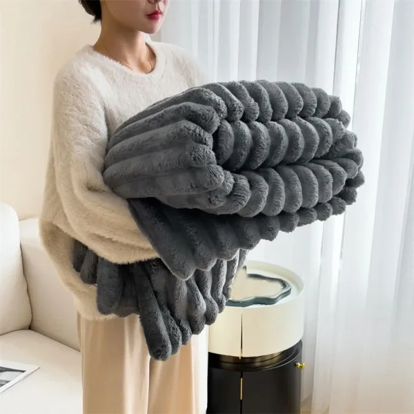 Nuove coperte a righe in peluche Coperta calda Coperta in cotone spandex a doppia faccia Trapunta condizionata ultra morbida calda e traspirante 5