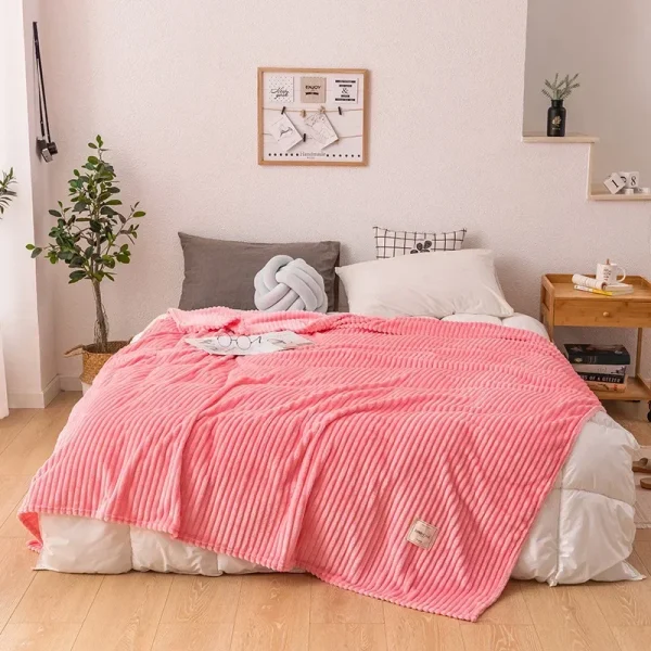 Coperte da letto coperte di flanella morbide e morbide in tinta unita giallo-verde sul letto coperte spesse e 5