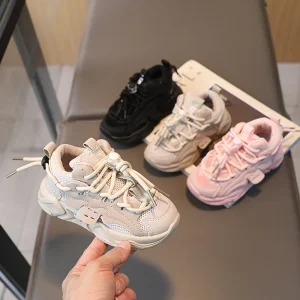 2025 Vendite calde Cool Baby Scarpe casual Sport Corsa Tempo libero Infantile Tennis Classico Lace Up Ragazze Ragazzi Bambini Sneakers 1