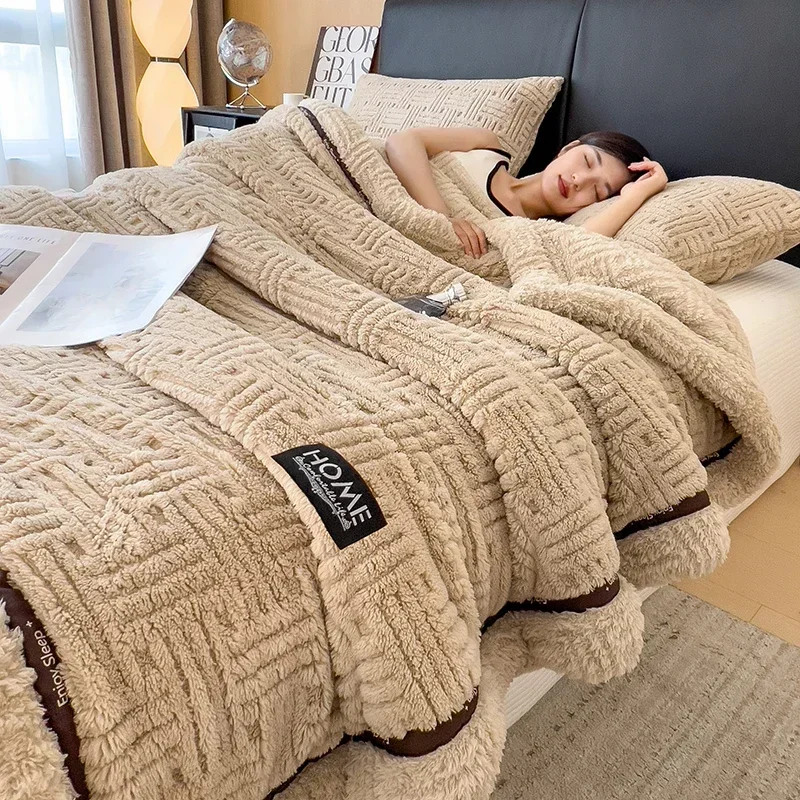 Nuova coperta in pile autunno inverno a metà lato morbida e soffice coperta da letto per maternità e bambini calda e traspirante coperta per divano 1