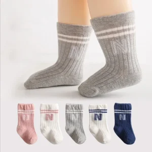 Calzini per neonate calzini per bambini antiscivolo per bambini Cute Mather Kids calzini in cotone morbido bianco tinta unita vestiti per bambini 1