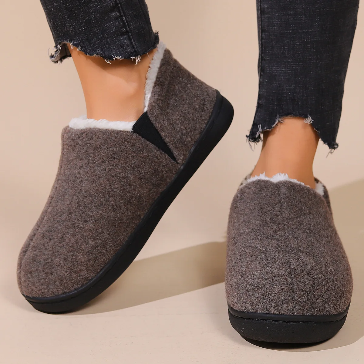 Bebealy Pantofole invernali da uomo Pantofole da uomo antiscivolo da esterno Moda Casual Pantofole soffici calde Scarpe piatte da uomo in peluche per interni 2