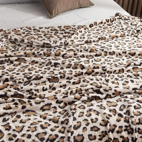 Coperte in flanella di pile corallo super morbido Coperte scozzesi con copriletto per divano letto stampate a strisce leopardate e zebrate 6