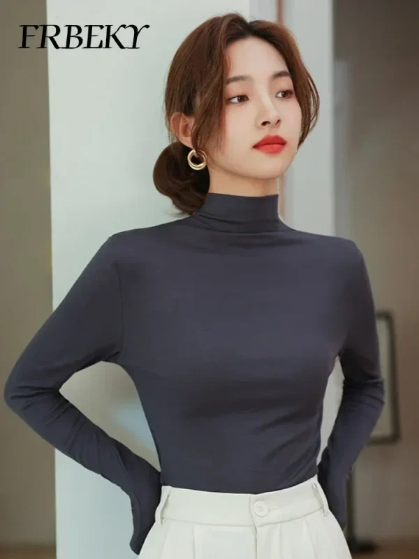 Camicia autunno collo semi-alto che tocca il fondo T-shirt interna a maniche lunghe moda Top maglione da donna maglieria elegante moda coreana 6
