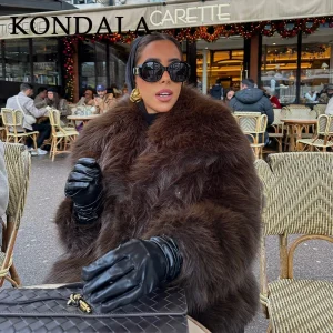 KONDALA 2025 Autunno Inverno Casual Pelliccia Sintetica Marrone Donna Giacche Calde Streetwear Colletto rovesciato Cappotti eleganti oversize natalizi 1