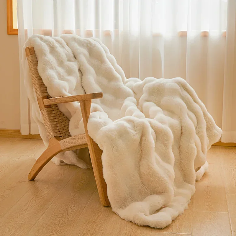 Class A rabbit fleece blanket quilt winter thickened milk fleece office nap sofa blanket comfortable, can be covered at any time 5
