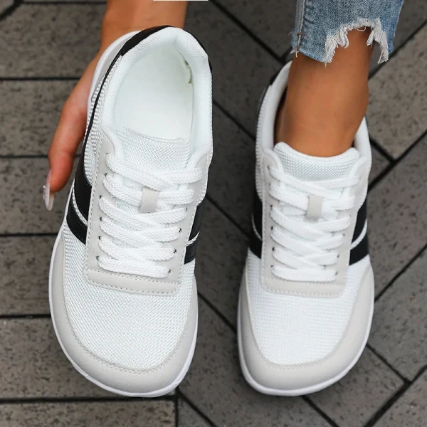 Nuove scarpe da donna a punta larga Casual versatili suola morbida Scarpe larghe per ultime Scarpe da ginnastica da passeggio Mesh traspirante Comode scarpe a piedi nudi 1