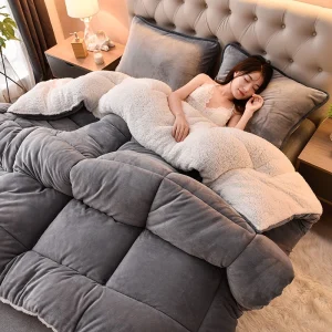 Coperte calde invernali ispessite di fascia alta per letti Coperta ponderata in cashmere di agnello artificiale Piumino caldo più spesso Trapunta trapunta 1