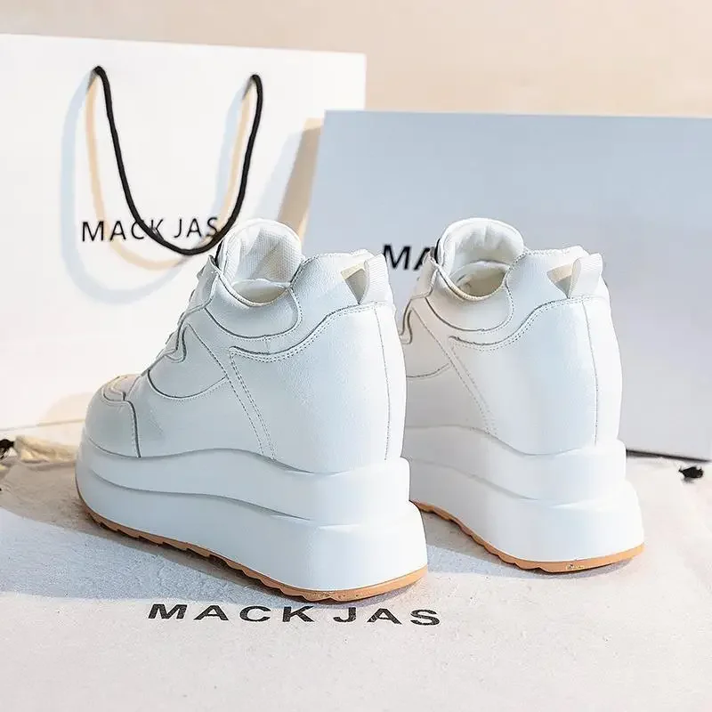 Scarpe da ginnastica bianche migliorate in cotone alla moda Scarpe da papà con altezza maggiorata da donna Scarpe AG con fondo spesso casual autunno inverno 3