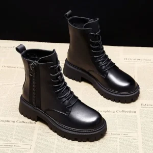 Stivali nuovi femminili in stile britannico con suola spessa 2024 Stivali corti invernali selvaggi Scarpe da donna Scarpe in cotone Inverno più velluto 1