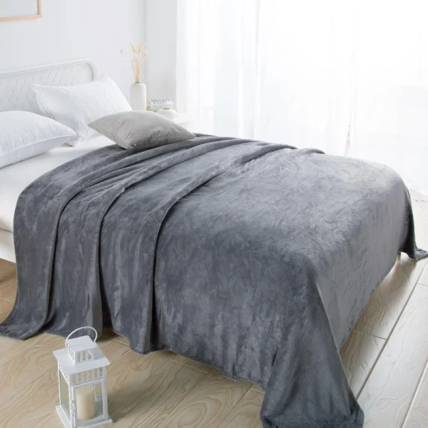 Coperta estiva in tinta unita cobertor Plaid delicato sulla pelle 70x100 Coperte per pisolino per auto/ufficio Casa Copriletti in peluche Queen Size 3
