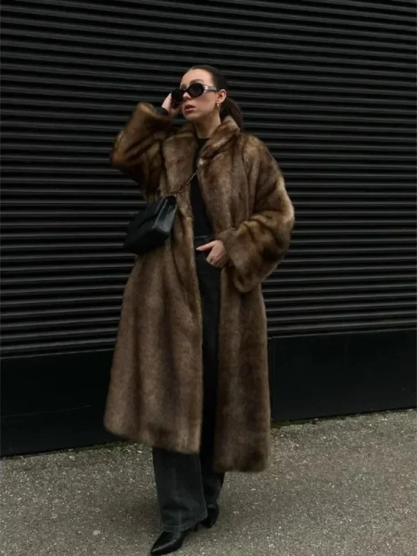 Cappotti lunghi da donna in pelliccia sintetica Cappotto allentato a maniche lunghe con risvolto Lady Nuovo quotidiano elegante Casual High Street Capispalla invernale caldo 2025 2