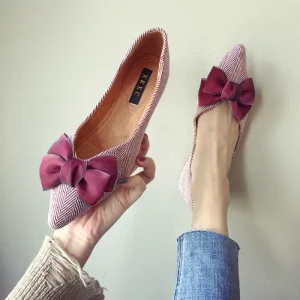 Scarpe con tacco piatto da donna Grande fiocco in seta 31-46 Plus Mocassini da donna con punta a punta di grandi dimensioni Casual Dolce suola morbida Mocassini in tinta unita 1