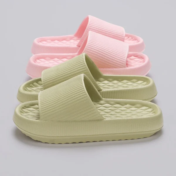 Pantofole a nuvola con fondo spesso donna estate 2024 sandali con plateau con suola morbida leggera donna scarpe da spiaggia antiscivolo casual diapositive 1