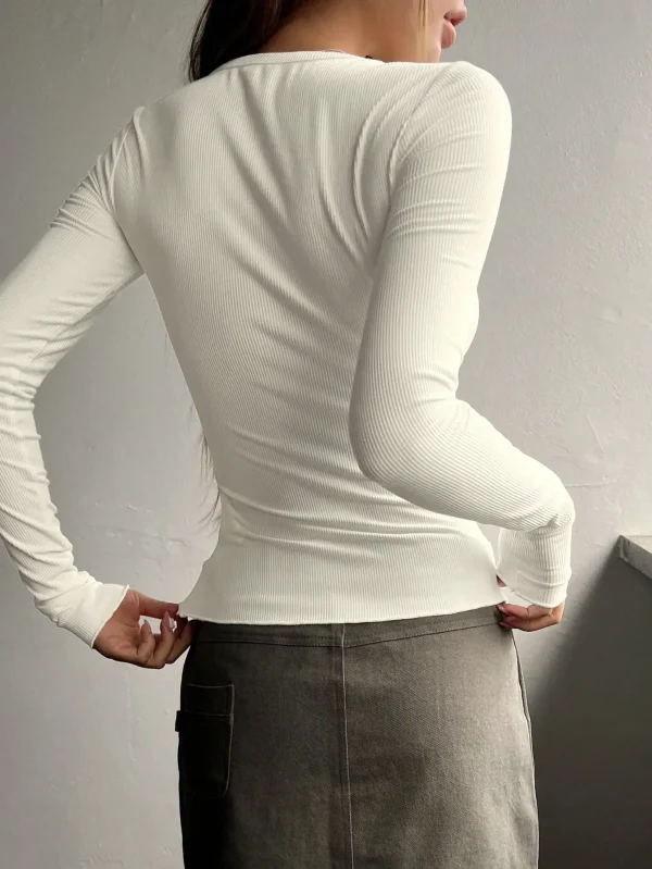 T-shirt da donna a costine sul davanti con mezzo bottone semplice, top alla moda, maglietta girocollo a maniche lunghe vestibilità casual 2
