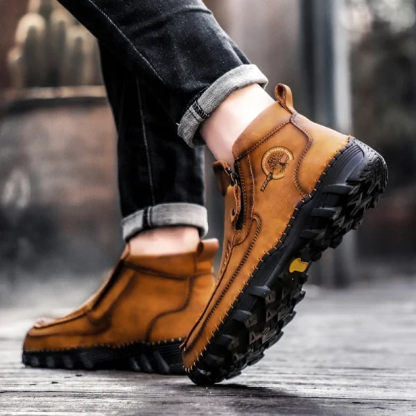 Stivali da uomo Autunno Inverno Nuove scarpe casual alte fatte a mano Scarpe da trekking antiscivolo da esterno Scarpe da uomo Stivaletti con cerniera Plus Size 38-48 5