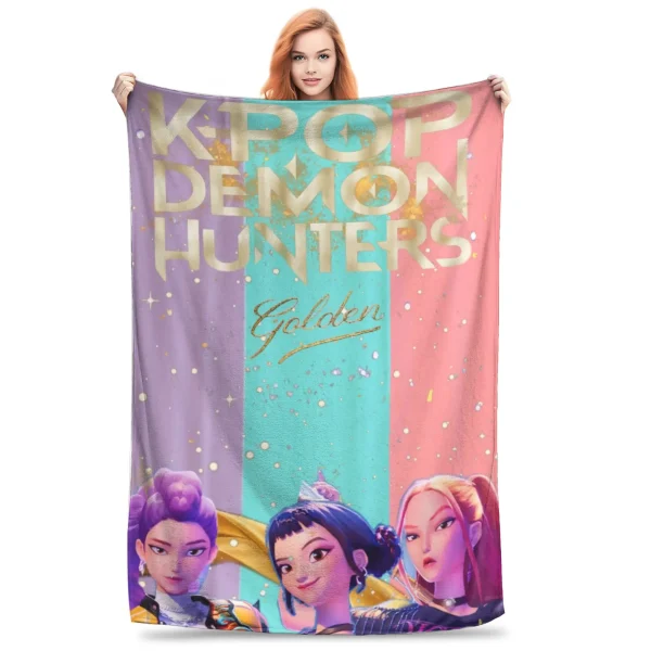 kpop Demon Hunters Huntrix Coperta dorata Coperta in peluche con grafica calda per ragazze Ragazzi Soggiorno Copriletto in flanella 2