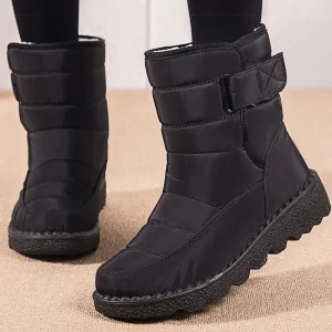 Stivali da donna 2024 Scarpe invernali Donna Stivali da neve impermeabili Pelliccia calda invernale Botas Mujer Stivaletti neri stile coreano per le donne 1