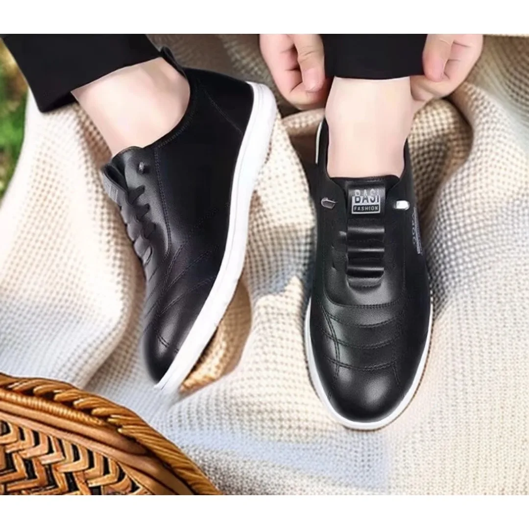 2025 scarpe casual in pelle da uomo nuove in morbida pelle traspirante suola morbida tendenza versatile scarpe bianche scarpe da uomo 3