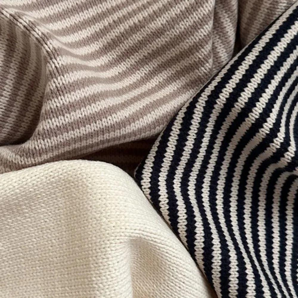 4155 Maglione coreano per bambini Autunno Nuovo risvolto a righe Maglione lavorato a maglia per neonato 1-7 anni Pullover per bambini Top 2