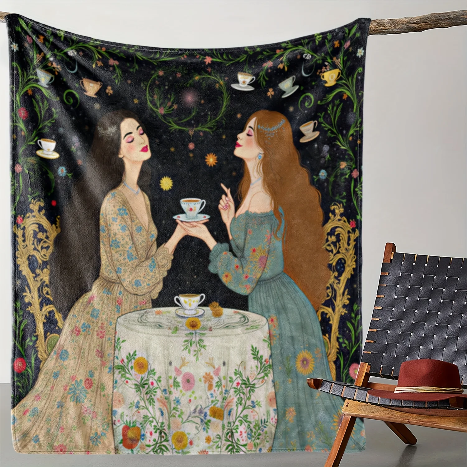 Coperta in flanella da 1 pezzo, stampa di tazze da tè vintage, design elegante da donna che beve insieme, caldo e morbido per divano, letto, auto, ufficio 1