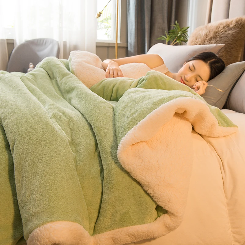 Mantieni caldo imitazione lana d'agnello Copertura versatile Coperta super morbida peluche Comoda coperta di flanella Scialle morbido e soffice addensato 3