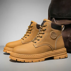Stivali alti da uomo scarpe da lavoro all'aperto quattro stagioni stivali gialli antiscivolo e comodi stivali in pelle casual britannici alla moda 1
