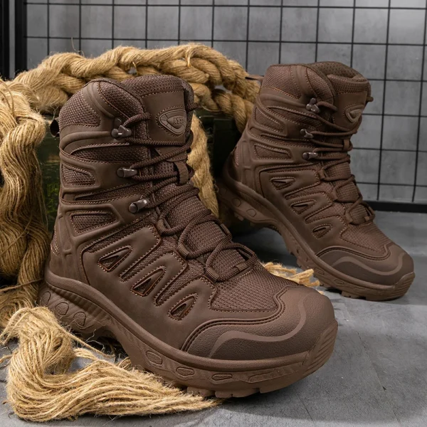 Scarponi da trekking da uomo antiscivolo leggeri impermeabili caccia all'aperto combattimento nel deserto e stivali tattici scarpe da lavoro traspiranti di sicurezza 1