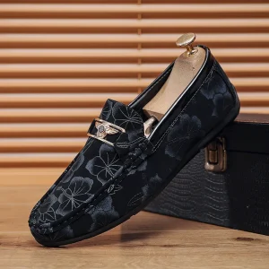 HKDQ Mocassini casual da uomo Four Seasons Taglia grande 44 Antiscivolo Morbido stile britannico Moda Slip on Scarpe Scarpe da guida piatte per uomo 1