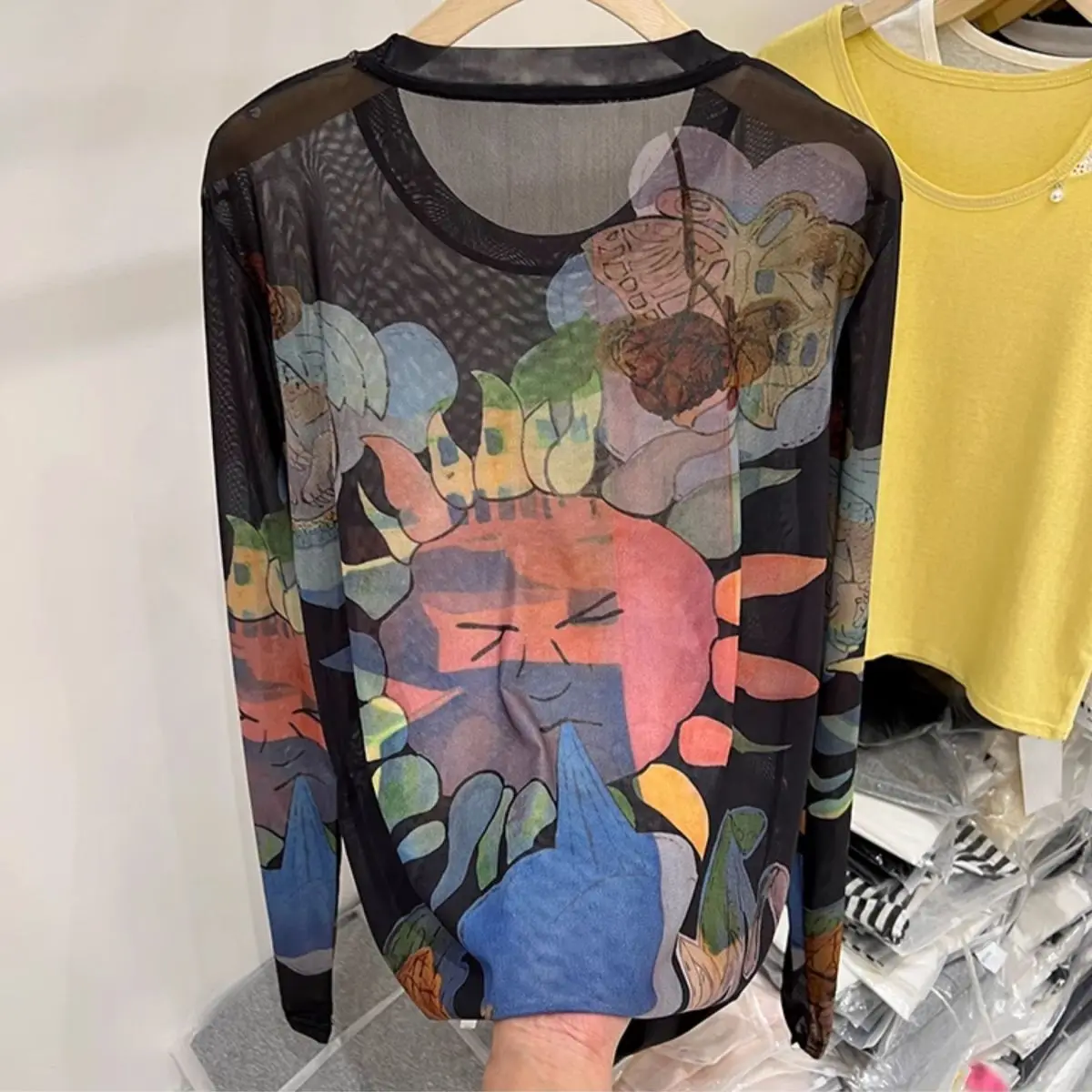 Stile europeo Stampa Tie-Dye Pizzo Moda Protezione solare Estate da donna Nuova camicia con copertura ampia Top leggero 4