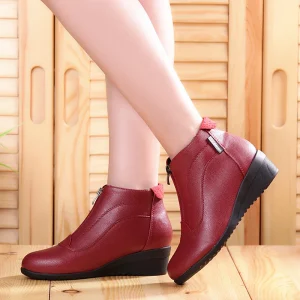 Stivali invernali Donna 2020 Stivali da neve da donna Tacchi con zeppa Scarpe invernali da donna Pelliccia calda Scarpe casual Zip Scarpe da donna Botas Mujer 1