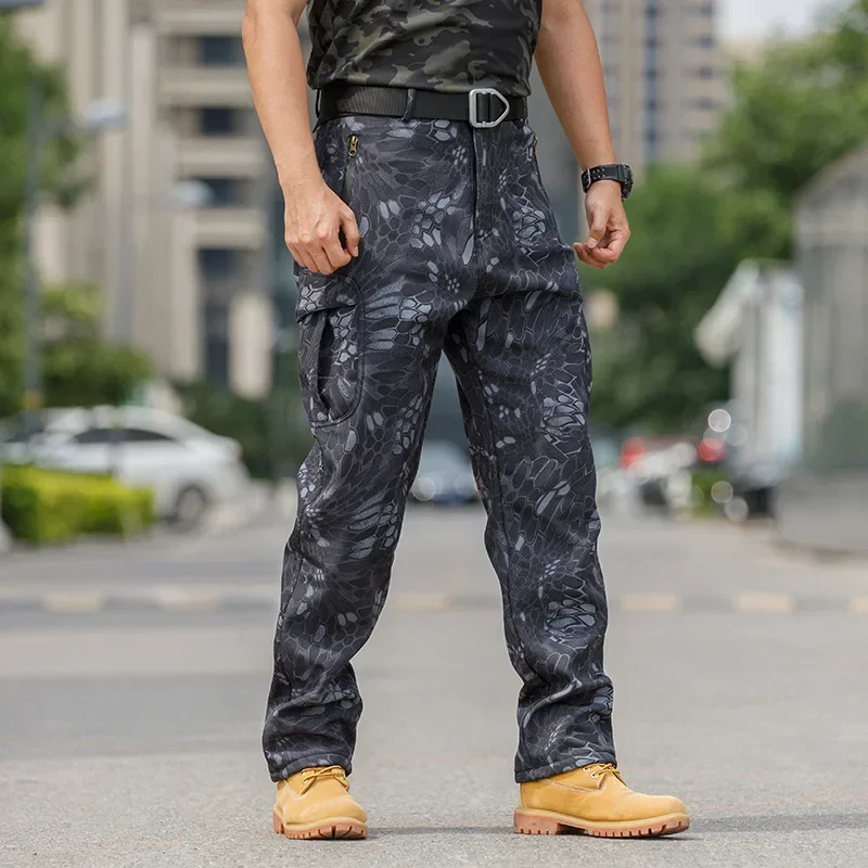 Nuovi pantaloni da trekking per sport all'aria aperta e tempo libero da uomo Pantaloni traspiranti a tubo dritto mimetico antivento per escursioni all'aperto 6