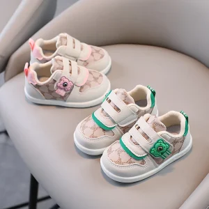 1 paio di scarpe per bambini primavera nuovo bambino suola morbida scarpe da passeggio per bambini versatili scarpe sportive per ragazze orsetto scarpe casual per cartoni animati 1