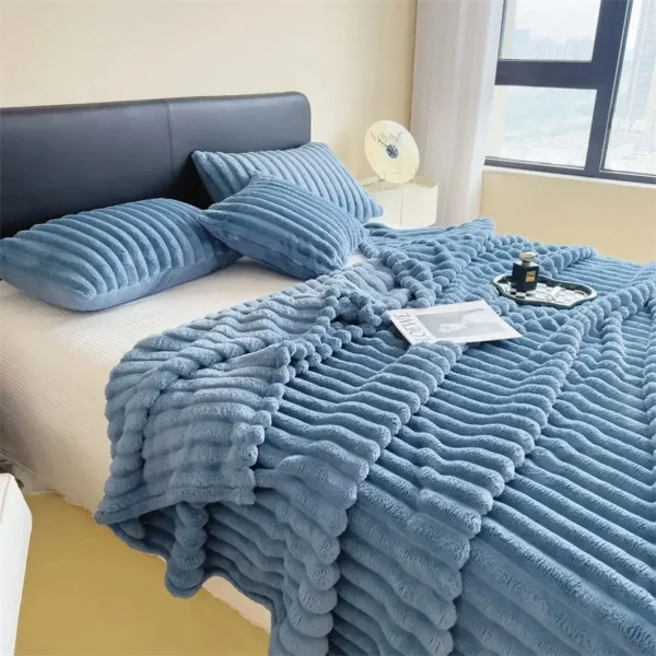 Coperta da letto calda autunnale in velluto imitazione coniglio o coperta e federa Coperte da divano invernali morbide e calde per coperte da lancio 4
