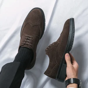 Nuove 46 scarpe eleganti da lavoro in pelle abrasiva di grandi dimensioni Brock intagliate per uomo scarpe casual stringate a testa tonda 1