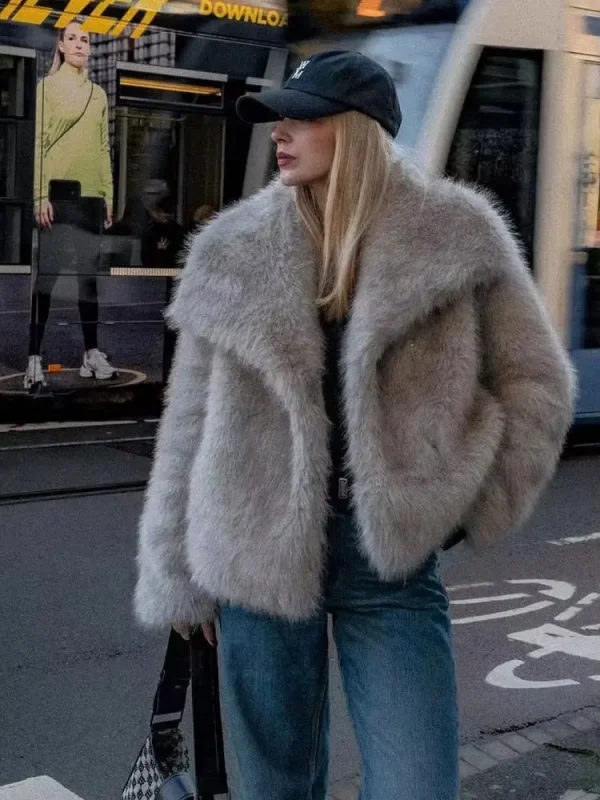 HH Cappotto elegante da donna in pelliccia sintetica Giacca calda e soffice a maniche lunghe con risvolto Autunno Inverno Moda High Street Lady Capispalla 4