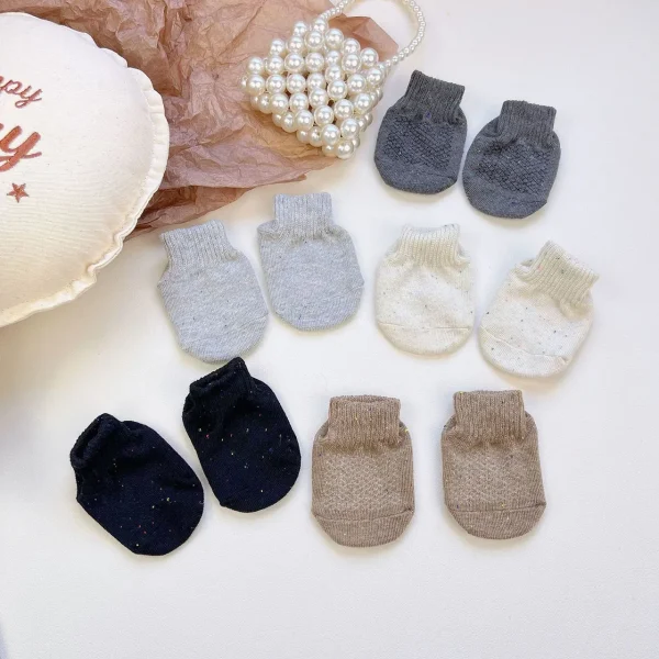 Nuovi calzini per bambini autunnali tinta unita per bambina calzino morbido elastico per neonato calzino antiscivolo per bambini 4