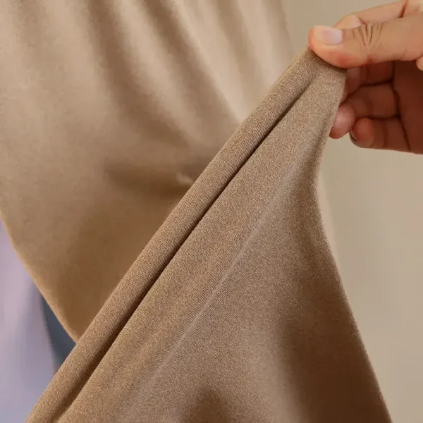 Set di biancheria intima calda ispessita per bambini in tinta unita invernale Ragazzi e ragazze con supporto caldo Vestiti autunnali Pantaloni autunnali Set pigiama 2