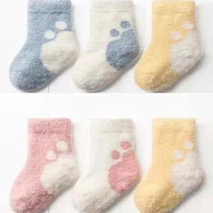 Set da 3 pezzi Calzini per bambini Sbring Calzini per bambini spessi e caldi in peluche per bambini Calzini da pavimento in velluto corallo per bambini 0-3 anni 1