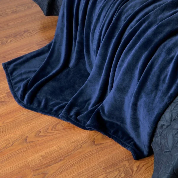 Coperte di flanella in pile di corallo Solido 230 g/mq Leggero in pelliccia sintetica Copridivano invernale morbido e caldo Copriletto Coperte scozzesi 4