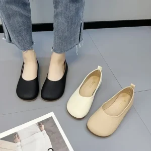 2024 Primavera Autunno Donna Slip-on Mocassini in pelle verniciata Lady Casual Punta rotonda Carino Appartamenti Scarpe da infermiera Sneaker Moda Balletto 1